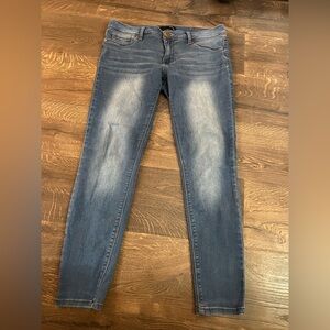 Classic Blue Women's Jeans‎ size 31. 1822 Denim